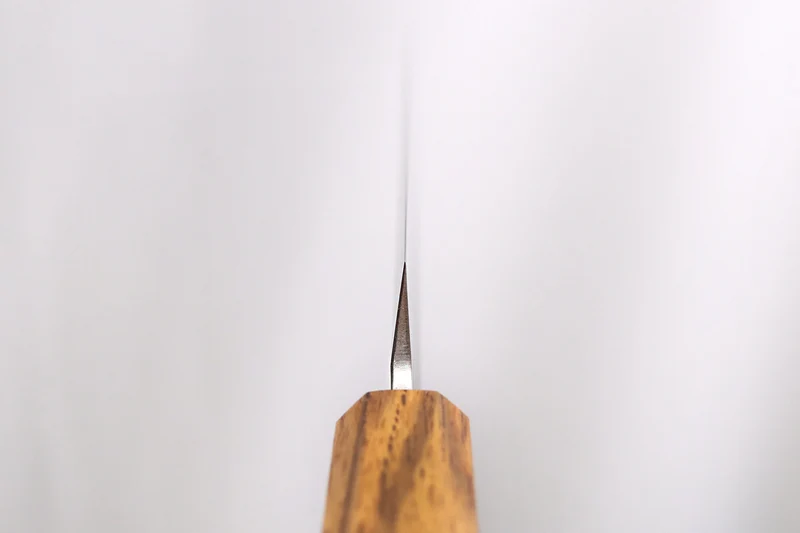 Couteau yanagiba 21cm artisanal japonais Tsunehisa AUS-8 manche en chêne
