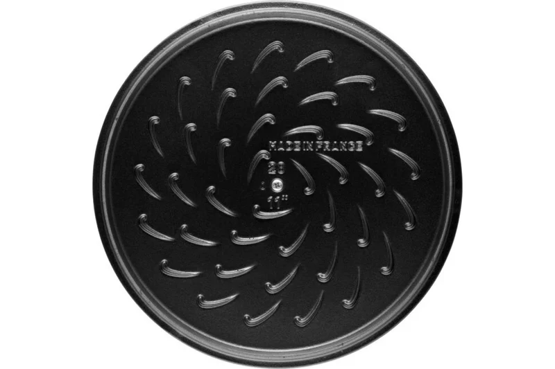 Sauteuse Staub Chistera en fonte émaillée cerise