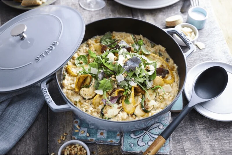 Sauteuse Staub Chistera en fonte émaillée gris graphite