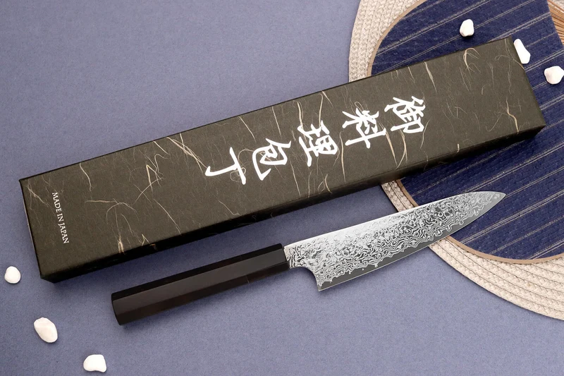Couteau universel 15cm japonais artisanal Hatsukokoro Ginga ATS-34 Damas ébène corne