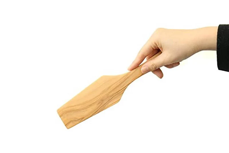 Pelle à tarte Bérard faite main en olivier 25cm