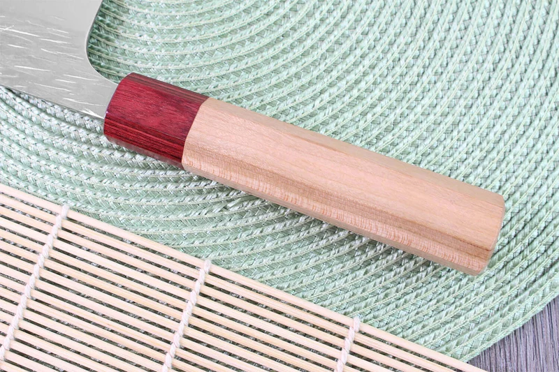 Couteau de chef japonais artisanal Yu Kurosaki Sasame acier cobalt 21cm