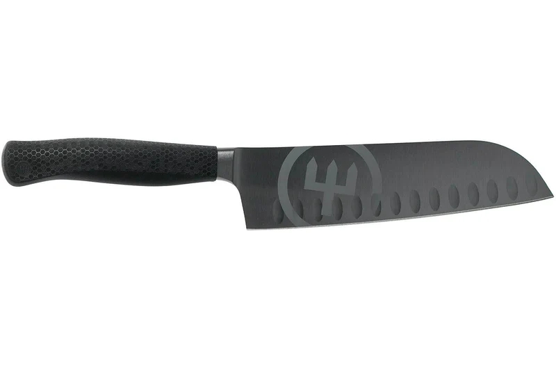 Couteau santoku Wüsthof Performer lame alvéolée 17cm à revêtement noir anti-rayures