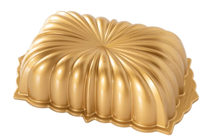 Moule à cake Nordic Ware plissé gold en fonte d'aluminium