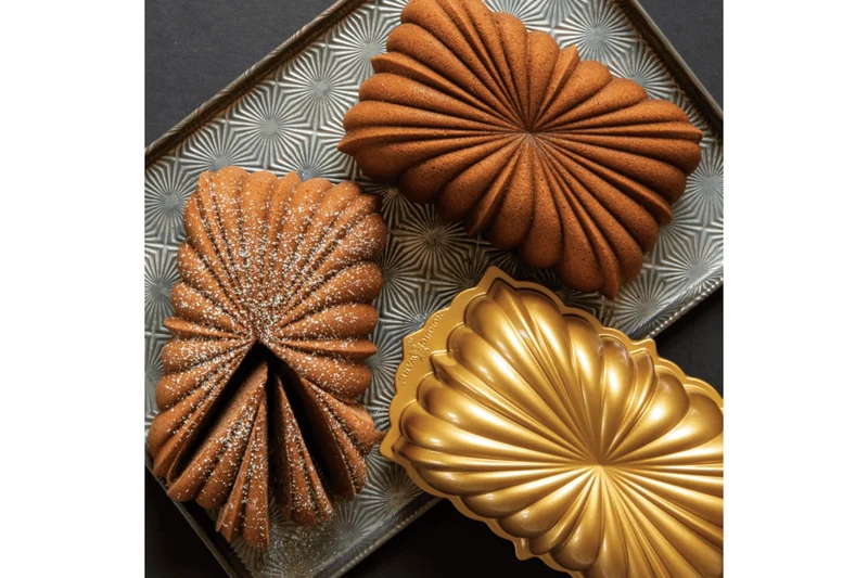 Moule à cake Nordic Ware plissé gold en fonte d'aluminium