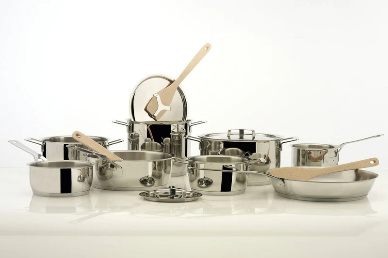 Batterie de cuisine Alessi Pots&Pans 7 pièces tout inox 18/10 design par Jasper Morrison