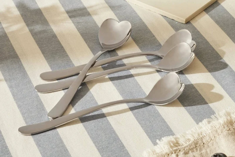 Set de 4 cuillères à glace cœur Alessi Big Love 17cm acier inox 18/10 design par Miriam Mirri
