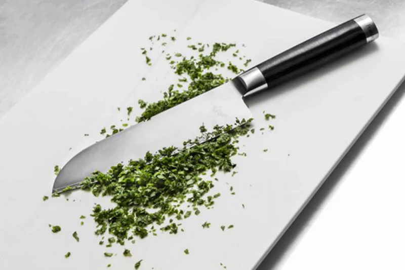 Couteau Santoku Kai Michel Bras n°4 16cm acier inox SG2 + fourreau en bois