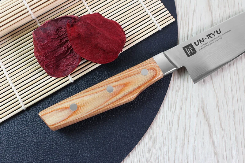 Couteau santoku japonais Shimomura Un-Ryu 16cm damas 33 couches