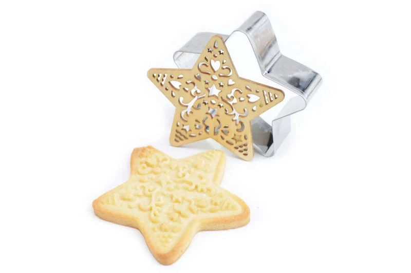 Emporte pièce Scrapcooking avec embosseur bois - Plusieurs formes Noël