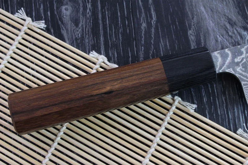 Couteau universel japonais artisanal Takeshi Saji R2 Nickel Damas 13,5cm
