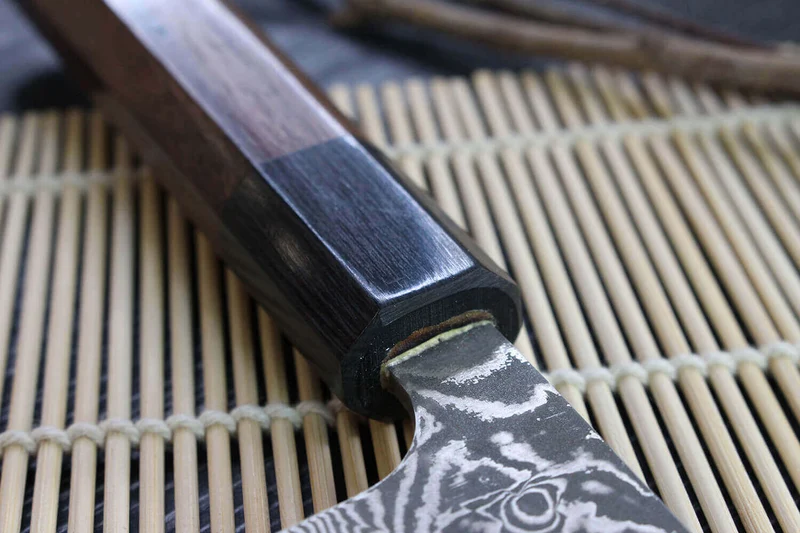 Couteau universel japonais artisanal Takeshi Saji R2 Nickel Damas 13,5cm