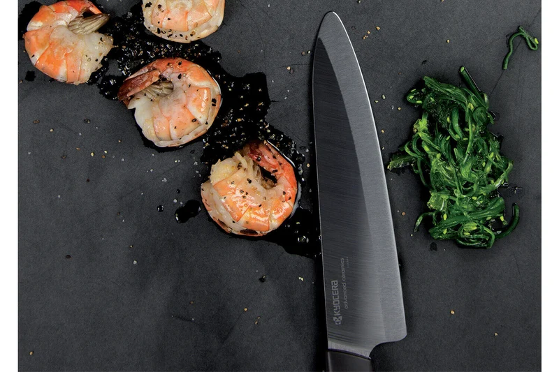 Couteau Santoku Kyocera lame 16 cm en céramique noire