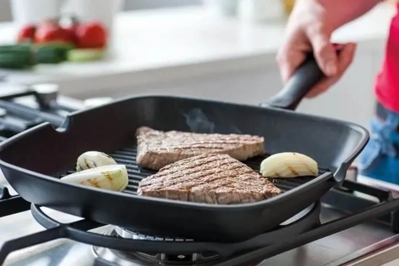 Poêle grill antiadhésive Beka Energy 28x28cm en fonte d'aluminium