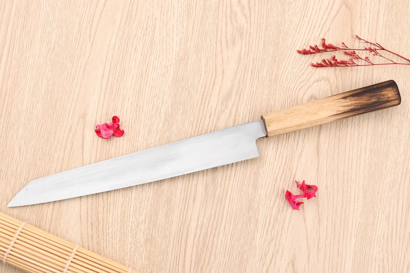 Couteau yanagiba kiritsuke 24cm japonais artisanal Nakamura Kaishin Saku WS2 en chêne