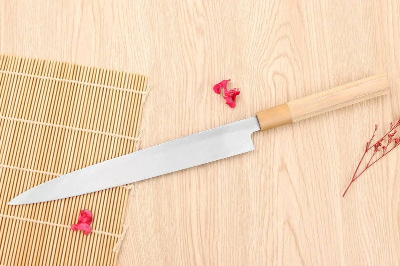 Couteau yanagiba 27cm japonais artisanal Nakamura Kaishin Saku WS2 en magnolia
