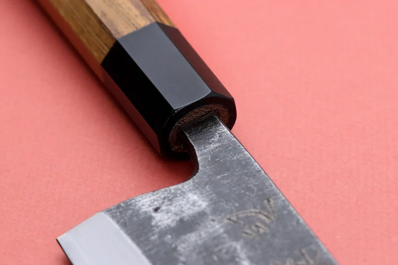 Couteau deba kiritsuke 18cm japonais artisanal Hatsukokoro Shirasagi manche en teck