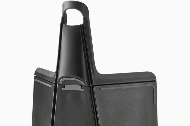 Planche à découper pliable Joseph Joseph Chop2Pot Plus grand modèle noir 34,5x26cm