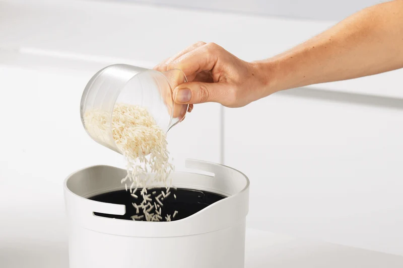 Cuiseur à riz Joseph Joseph M-Cuisine pour micro-ondes blanc