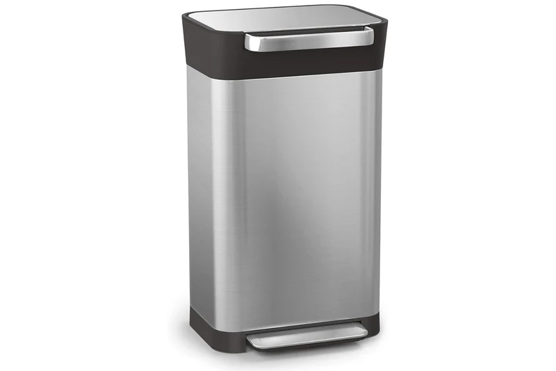 Compacteur à déchets Joseph Joseph Titan 30L en acier inoxydable
