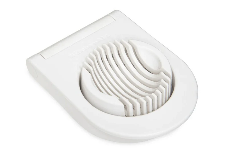 Coupe-oeufs Kitchen Aid en acier inoxydable et polymère blanc