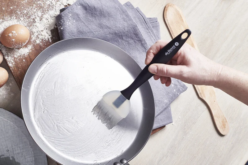 Pinceau pâtissier large De Buyer en silicone noir