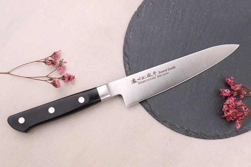 Couteau d'office 13,5cm japonais Satake Cutlery Black Pakkawood