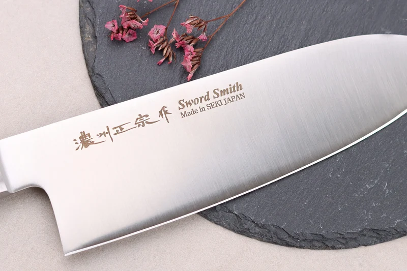 Couteau santoku 17cm japonais Satake Cutlery Black Pakkawood