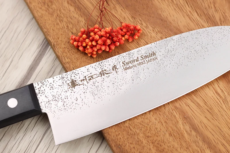 Couteau santoku 17cm japonais Satake Cutlery Nashiji