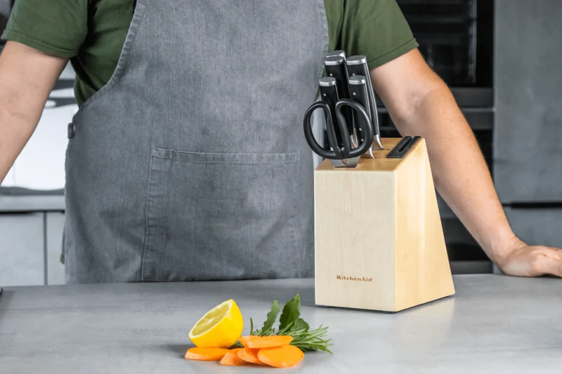 Bloc 5 couteaux Kitchen Aid Classic en bois de bouleau + ciseaux