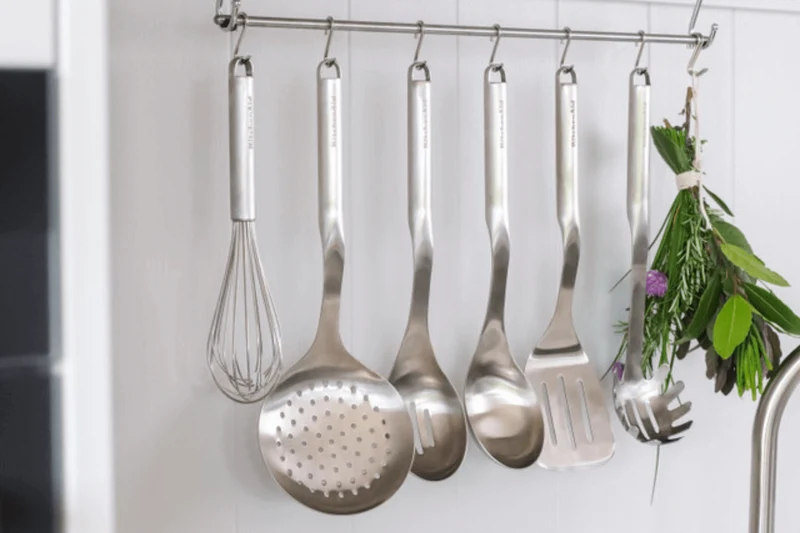 Ecumoire Kitchen Aid tout en acier inoxydable