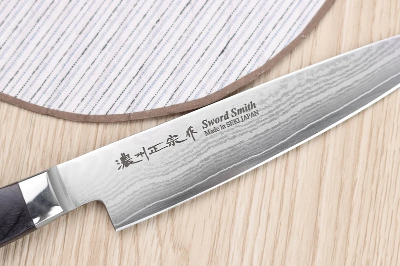 Couteau d'office 13,5cm japonais Satake Cutlery damas 69 couches