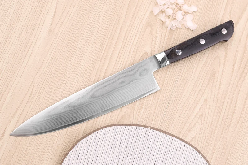 Couteau de chef 20cm japonais Satake Cutlery damas 69 couches