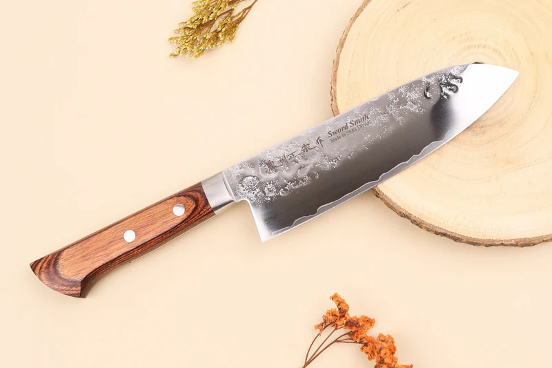 Couteau santoku 17cm japonais Satake Cutlery Brown Pakkawood AUS-8 San Maï Nashiji
