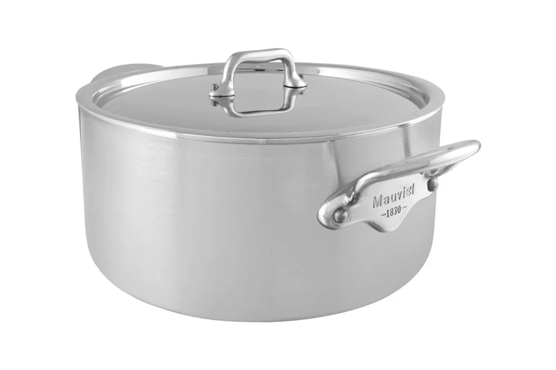 Cocotte Mauviel M'Urban4 en fonte d'inox avec couvercle inox compatible induction