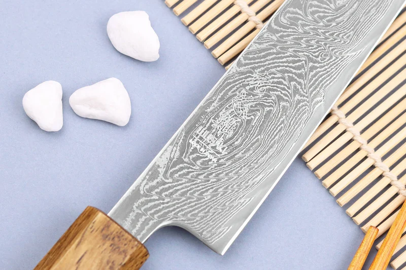Couteau sujihiki japonais artisanal Wusaki Unagi AUS10 damas 24cm manche chêne