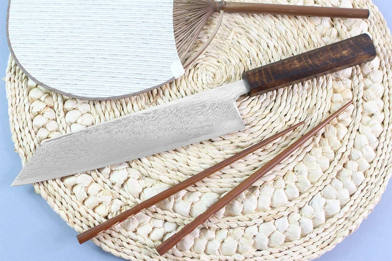 Couteau kiritsuke japonais artisanal Wusaki Unagi AUS10 damas 21cm manche chêne