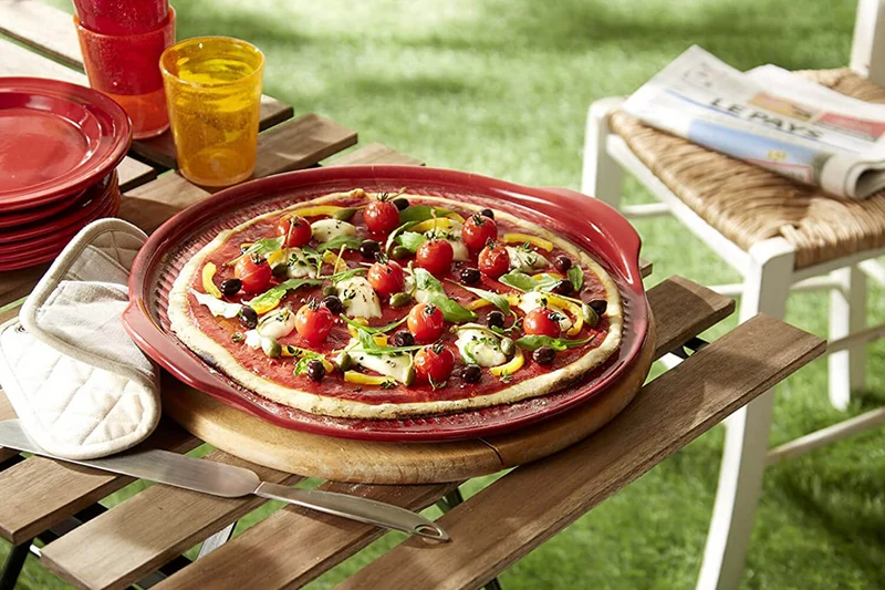 Pierre à pizza Emile Henry en céramique rainurée 36cm