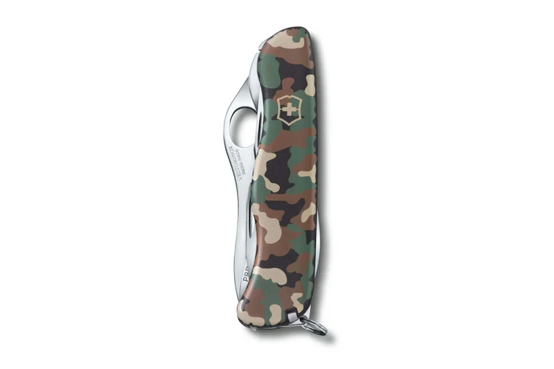 Couteau suisse Victorinox Trailmaster manche camouflage 111mm 12 fonctions