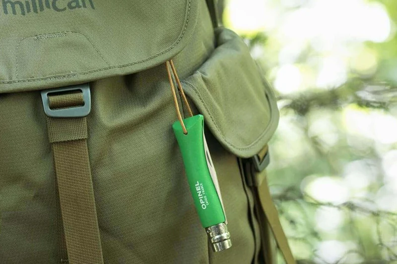 Couteau Opinel N°07 Baroudeur lame 8cm manche vert prairie