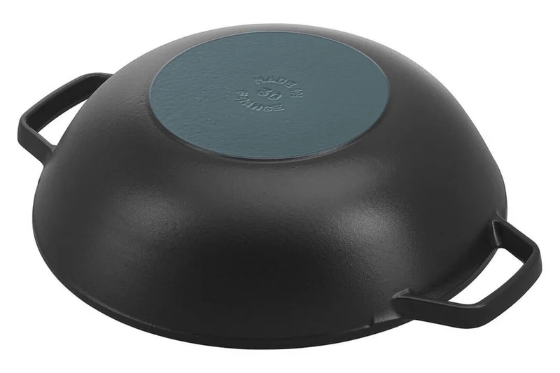 Wok en fonte Staub 30cm avec couvercle en verre + grille