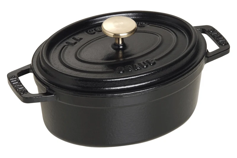 Cocotte Staub ovale en fonte émaillée noir mat