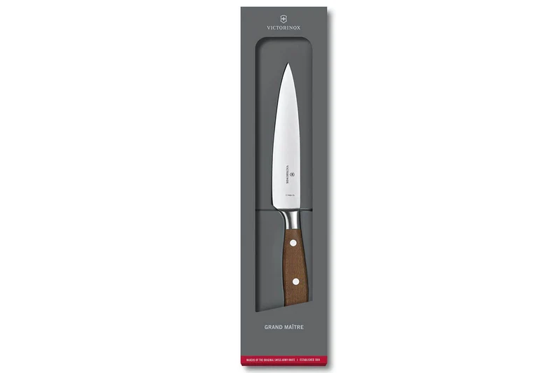 Couteau de chef Victorinox Grand Maître Wood forgé 15cm manche érable