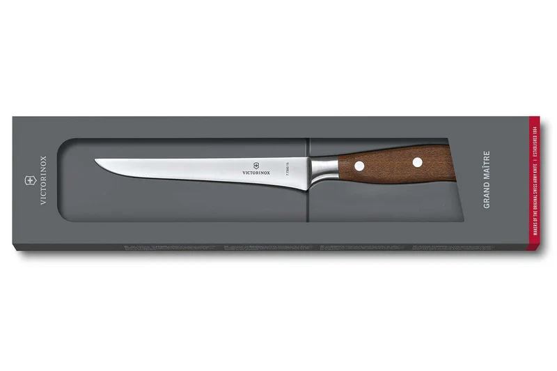 Couteau à désosser Victorinox Grand Maître Wood forgé 15cm manche érable