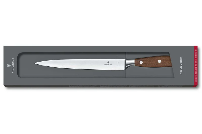 Couteau filet de sole Victorinox Grand Maître Wood forgé flexible 20cm manche érable