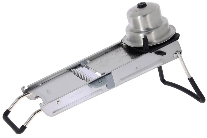 Mandoline De Buyer Revolution avec 3 peignes + chariot et poussoir