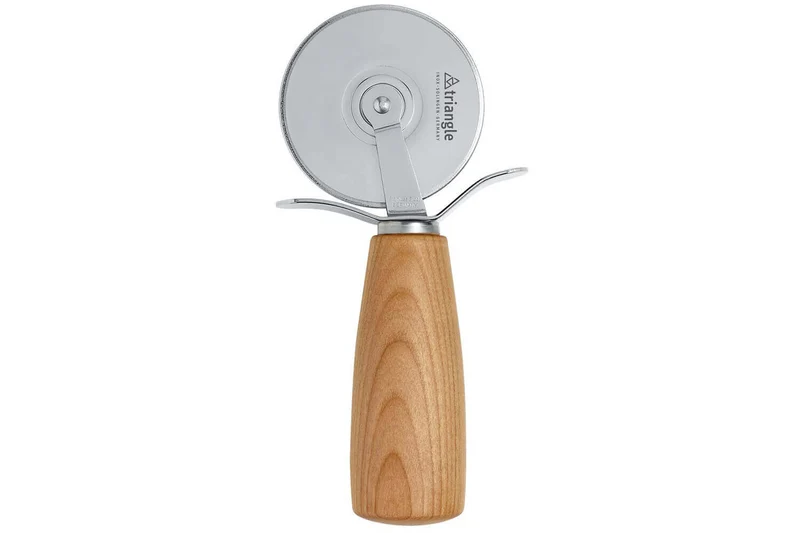 Roulette à pizza Triangle manche bois + coffret