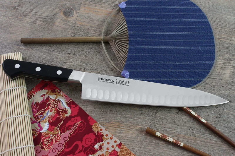 Couteau de chef japonais Misono alvéolé UX10 24cm