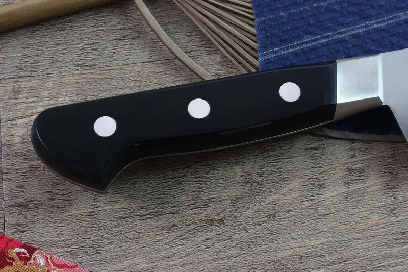 Couteau de chef japonais Misono alvéolé UX10 24cm