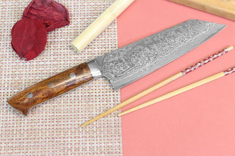 Couteau bunka japonais Takeshi Saji R2 Damas Mosaïque 18cm